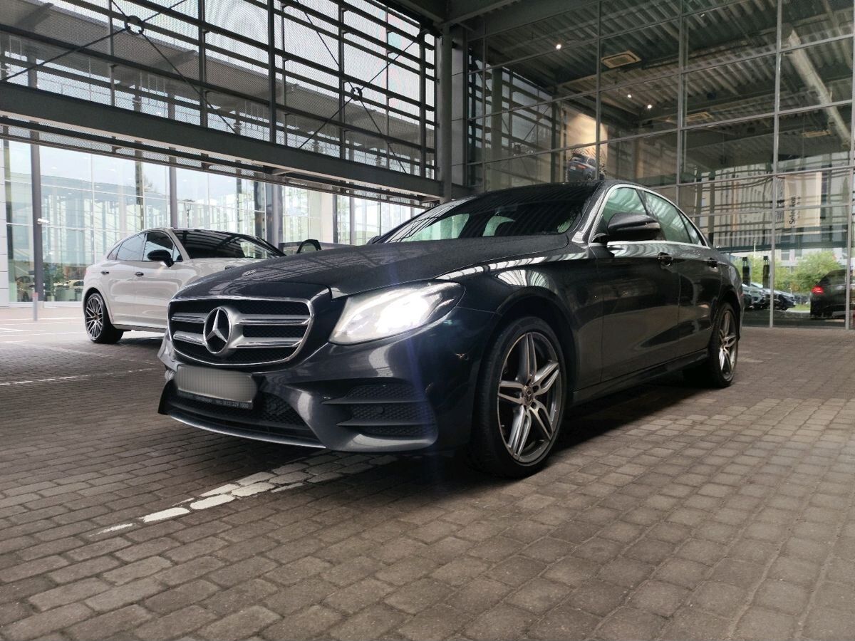 Mercedes-Benz E 220 d 4MATIC Седан Sport (194 л.с.)