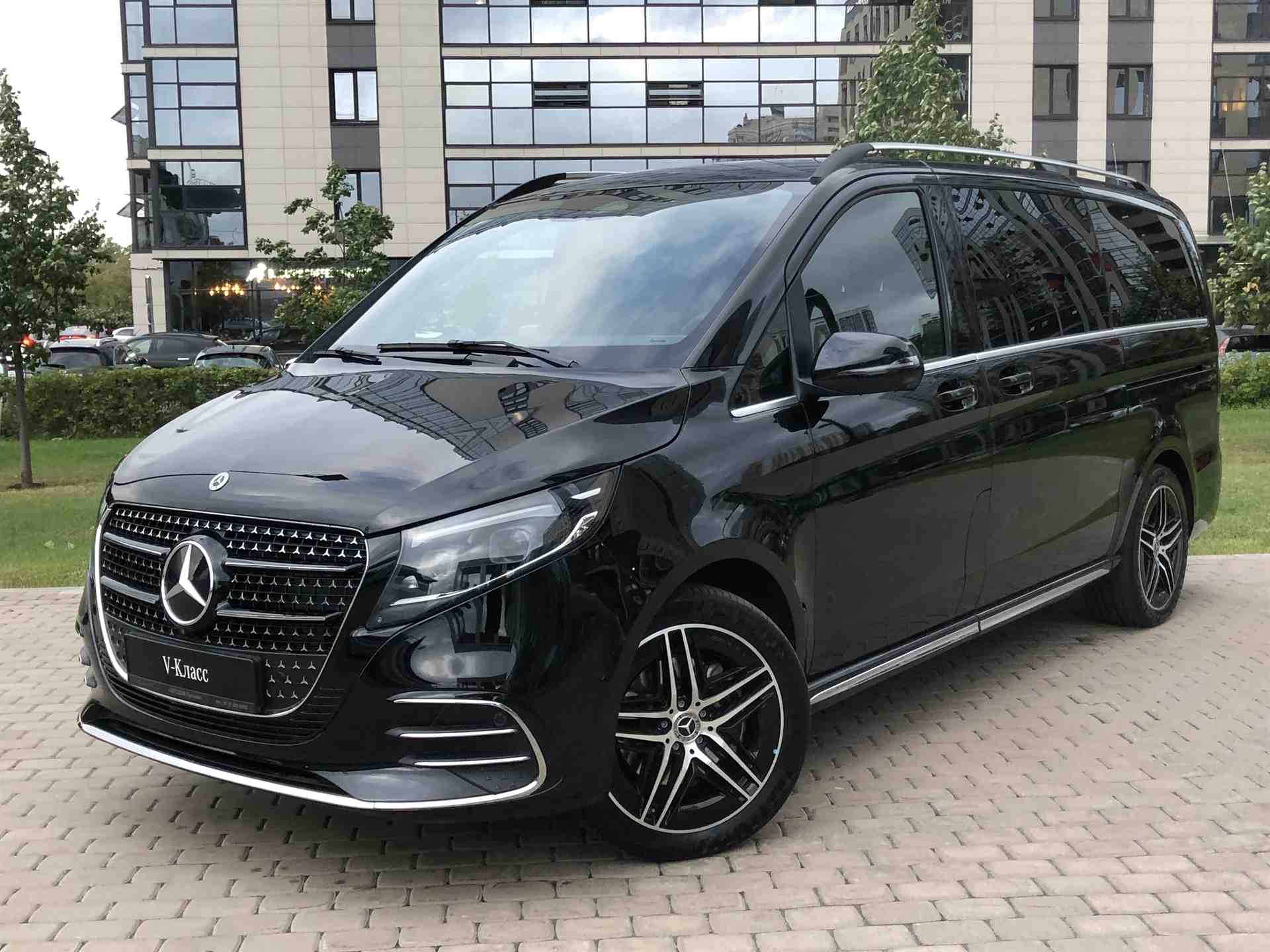 Mercedes-Benz V 2.0 CDI 4MATIC Минивэн Exclusive (237 л.с.)