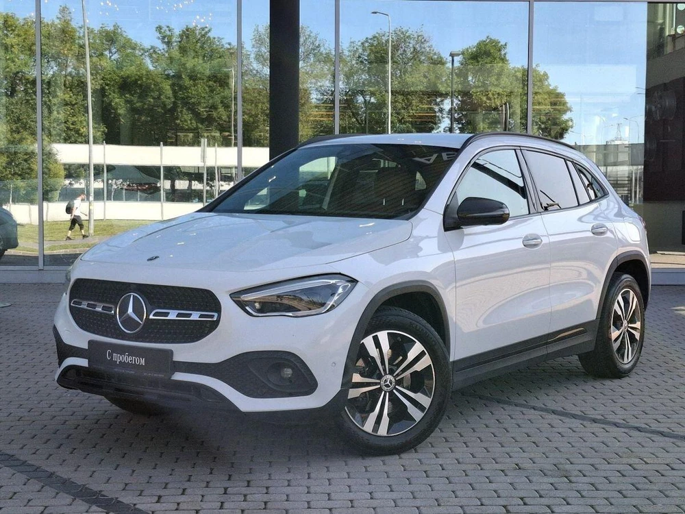 Mercedes-Benz GLA 200 Внедорожник Progressive (150 л.с.)