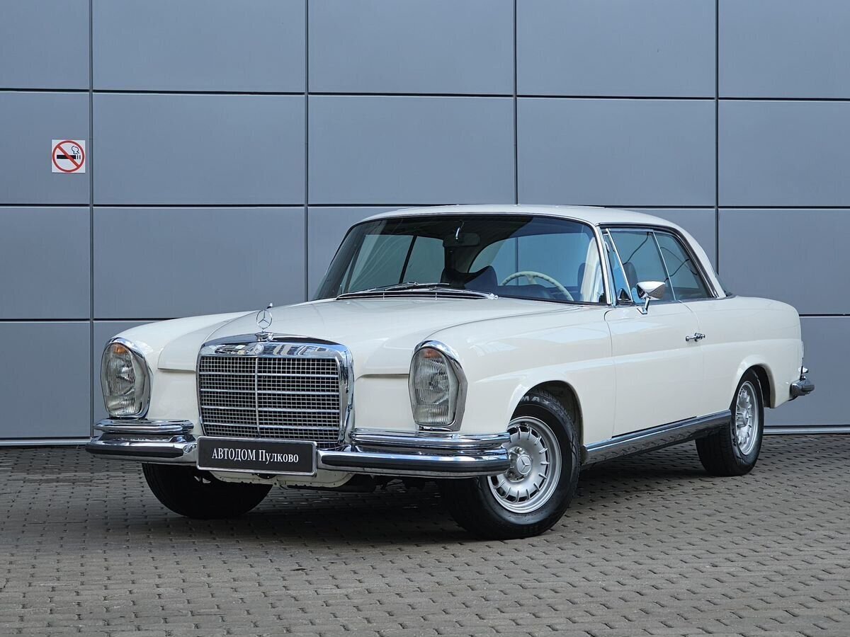 Mercedes-Benz W111 3.5 Купе (200 л.с.)