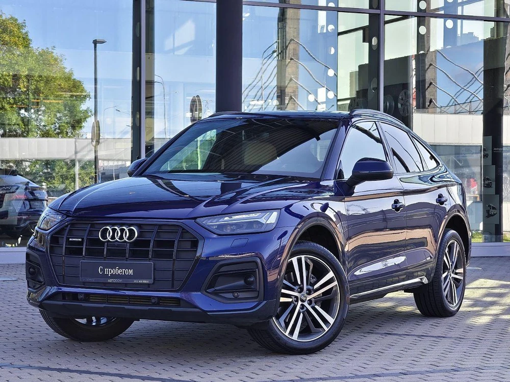 Audi Q5 Sportback 2.0 4WD Внедорожник Design (249 л.с.)