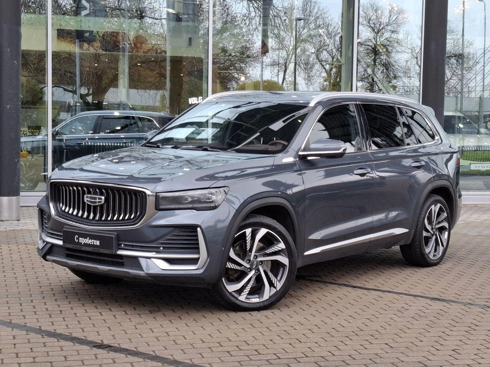 Geely Monjaro 2.0 4WD Внедорожник Flagship (2023) (238 л.с.)