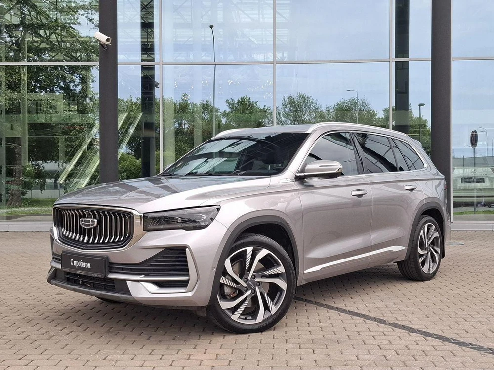 Geely Monjaro 2.0 4WD Внедорожник Флагман (238 л.с.)