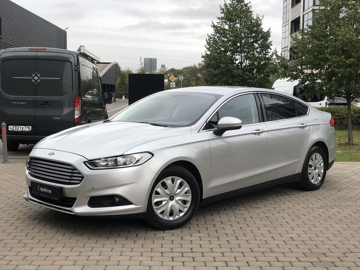 Ford Mondeo 2.5 4WD Седан (149 л.с.)