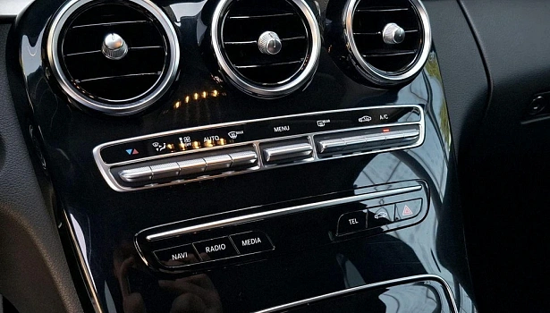Mercedes-Benz C 180 Седан Особая серия (150 л.с.) фото 19