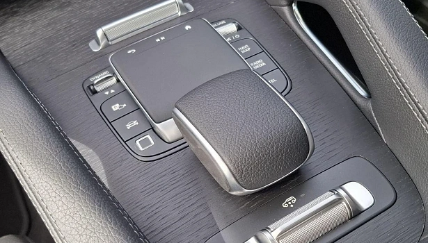 Mercedes-Benz GLE 300 d 4MATIC Внедорожник (269 л.с.) фото 30