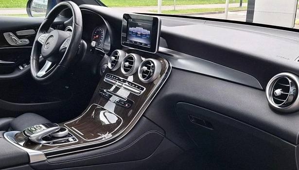 Mercedes-Benz GLC 300 4MATIC Внедорожник Sport (245 л.с.) фото 11