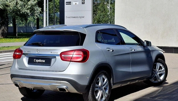 Mercedes-Benz GLA 250 4MATIC Внедорожник Особая серия (211 л.с.) фото 6
