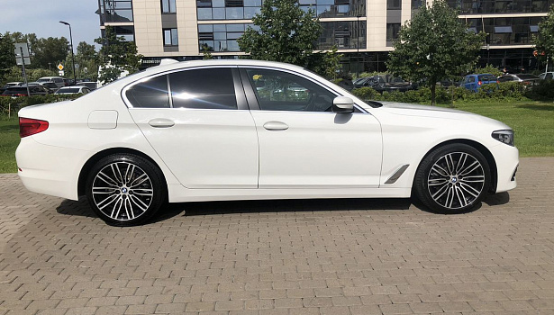 BMW 5 серии 520 d 4WD Седан (190 л.с.) фото 7