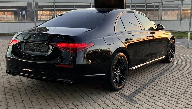Mercedes-Benz S 350 d 4MATIC Седан Premium (249 л.с.) фото 4