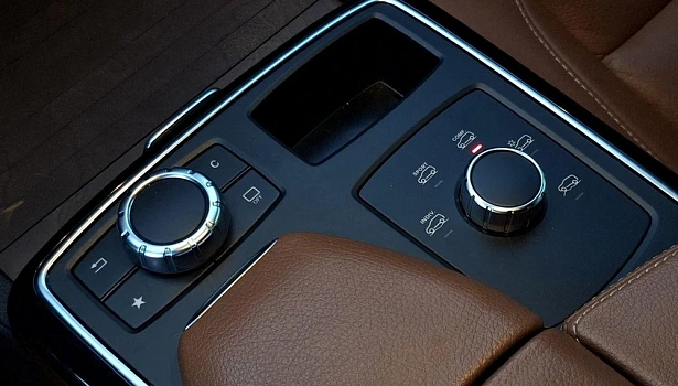 Mercedes-Benz GLE 300 4MATIC Внедорожник Особая серия (249 л.с.) фото 22