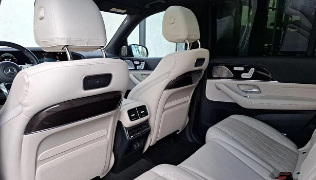 Mercedes-Benz AMG GLS 63 4MATIC Внедорожник (612 л.с.) фото 13