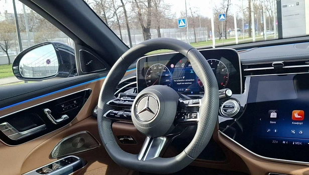 Mercedes-Benz E 2.0 4MATIC Седан E 300 4MATIC (258 л.с.) фото 27