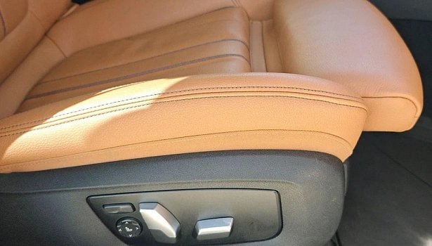 BMW 6 серии 630 4WD Лифтбек (249 л.с.) фото 18