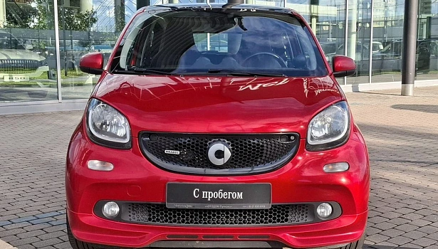 Smart Forfour 0.9 4WD Хэтчбек Brabus (109 л.с.) фото 5