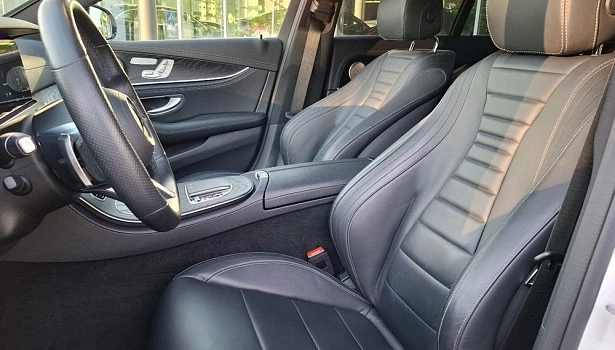 Mercedes-Benz E 220 d 4MATIC Седан Sport (194 л.с.) фото 12
