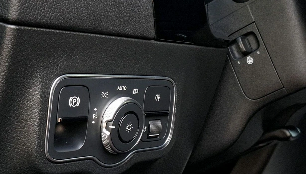 Mercedes-Benz GLA 200 Внедорожник Progressive (150 л.с.) фото 18