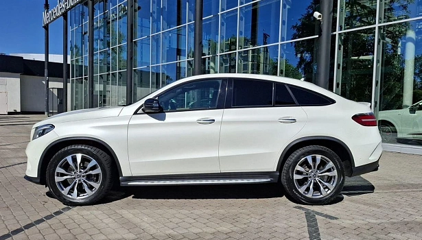 Mercedes-Benz GLE 350 d 4MATIC Внедорожник Особая серия (249 л.с.) фото 3