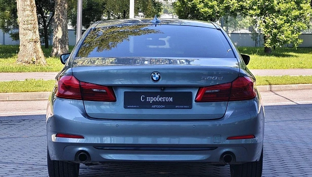 BMW 5 серии 520 d 4WD Седан Sport Line (190 л.с.) фото 8