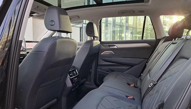 Volkswagen Tavendor 2.0 4WD Внедорожник (272 л.с.) фото 19