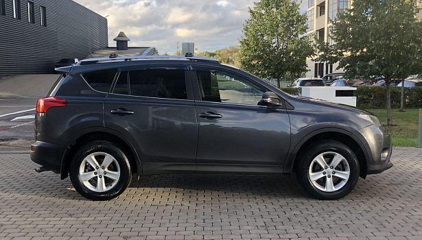 Toyota RAV4 2.5 4WD Внедорожник Престиж Плюс (180 л.с.) фото 7