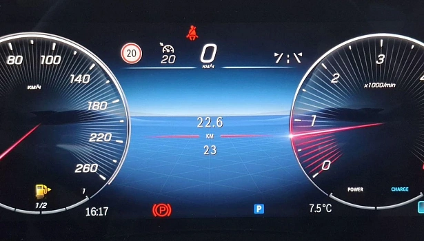 Mercedes-Benz GLE 300 d 4MATIC Внедорожник (269 л.с.) фото 24