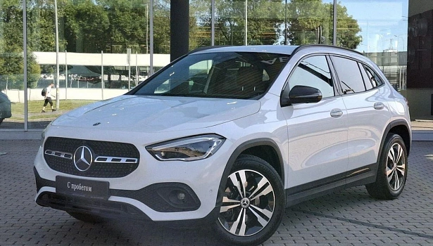 Mercedes-Benz GLA 200 Внедорожник Progressive (150 л.с.) фото 1