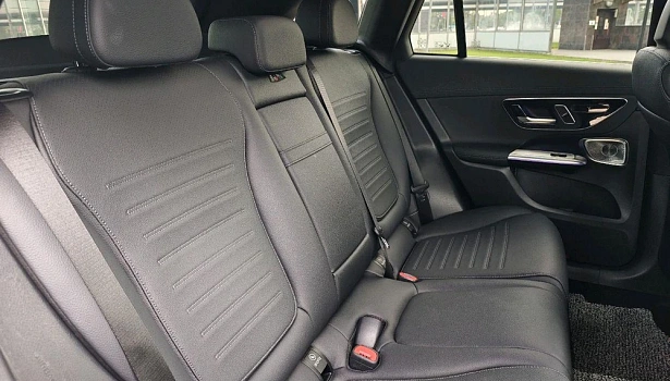 Mercedes-Benz GLC 2.0 4MATIC Внедорожник (258 л.с.) фото 13