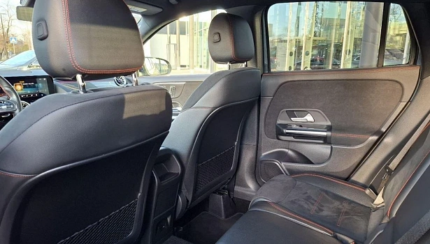 Mercedes-Benz GLA 200 4MATIC Внедорожник Sport (150 л.с.) фото 13