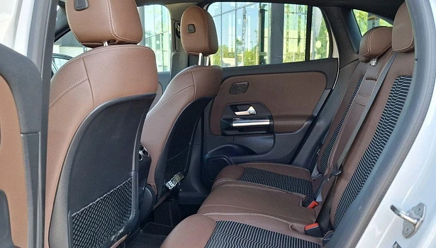 Mercedes-Benz GLA 200 Внедорожник Progressive (150 л.с.) фото 13