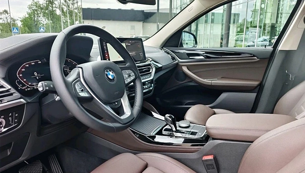 BMW X4 2.0 4WD Внедорожник (184 л.с.) фото 10