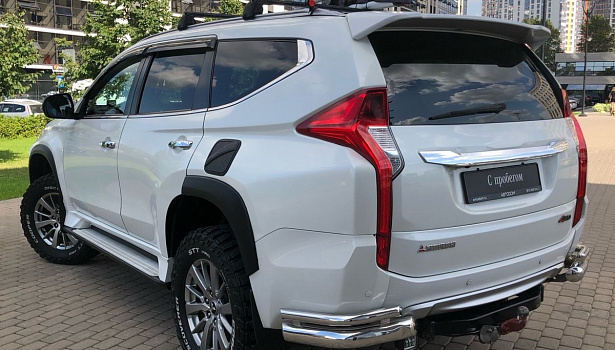 Mitsubishi Pajero Sport 2.4d 4WD Внедорожник Instyle (181 л.с.) фото 4