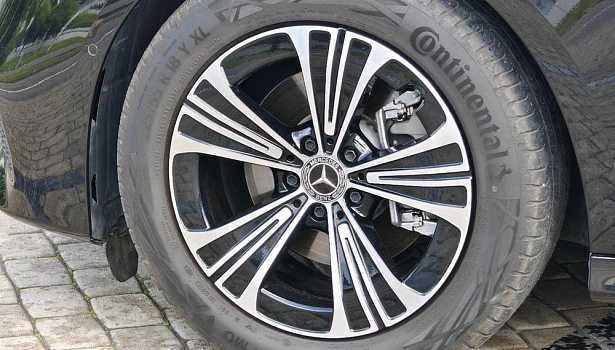 Mercedes-Benz E 2.0 Седан (204 л.с.) фото 16