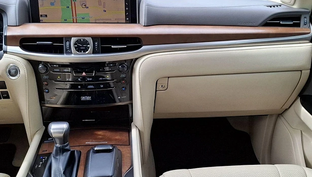 Lexus LX 5.7 4WD Внедорожник Superior (367 л.с.) фото 33