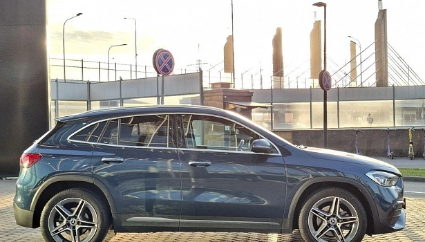 Mercedes-Benz GLA 200 4MATIC Внедорожник Sport (150 л.с.) фото 7