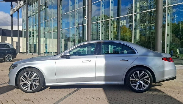 Mercedes-Benz E 2.0d 4MATIC Седан (197 л.с.) фото 3