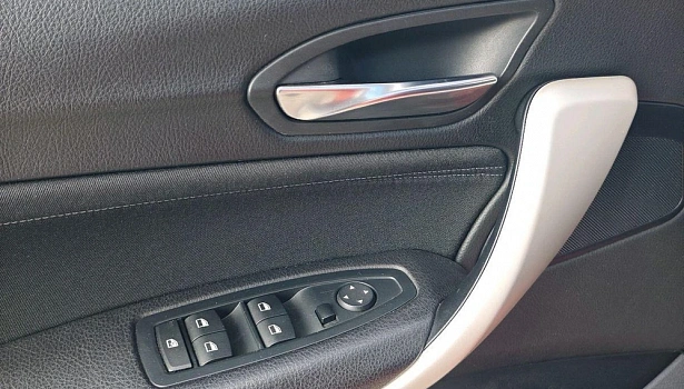 BMW 1 серии 118 4WD Хэтчбек Special Edition (136 л.с.) фото 21