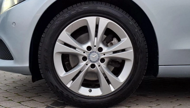 Mercedes-Benz C 200 4MATIC Седан Особая серия (184 л.с.) фото 14