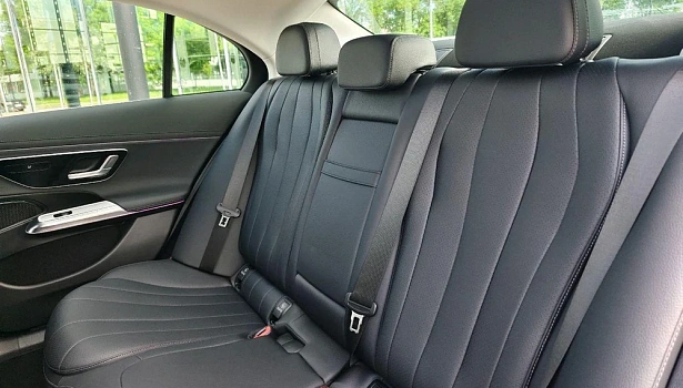 Mercedes-Benz E 2.0 Седан (204 л.с.) фото 15