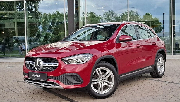 Mercedes-Benz GLA 200 Внедорожник Progressive (150 л.с.) фото 1