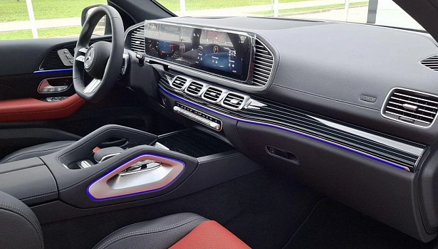 Mercedes-Benz GLE 300 d 4MATIC Внедорожник (269 л.с.) фото 13