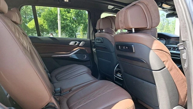 BMW X7 3.0d 4WD Внедорожник (400 л.с.) фото 13