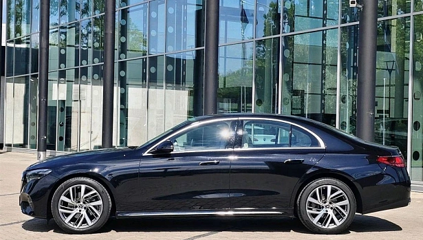 Mercedes-Benz E 2.0d 4MATIC Седан (197 л.с.) фото 3
