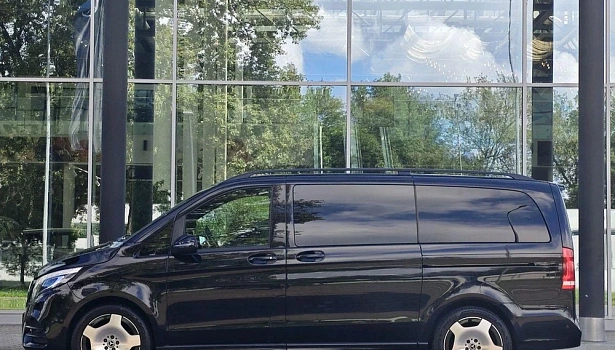 Mercedes-Benz V 300d 4MATIC Минивэн VIP Long (237 л.с.) Black фото 3