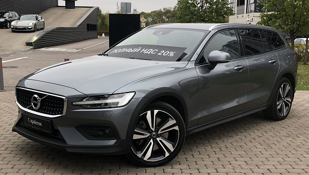 Volvo V60 2.0 4WD Универсал (250 л.с.) фото 1