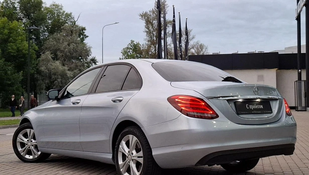 Mercedes-Benz C 200 4MATIC Седан Особая серия (184 л.с.) фото 4