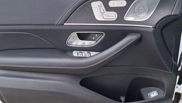 Mercedes-Benz GLE 350 d 4MATIC Внедорожник (272 л.с.) фото 19