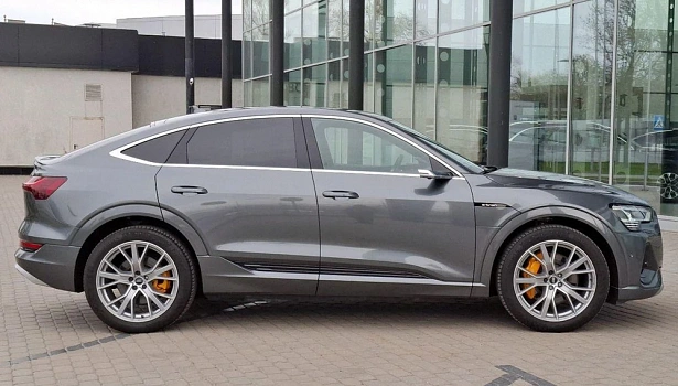Audi e-tron Electro 4WD Внедорожник Exclusive (230 кВт) фото 7