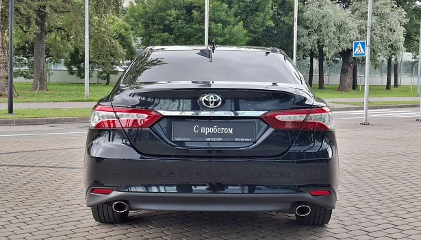 Toyota Camry 2.5 4WD Седан DeLuxe (209 л.с.) фото 8