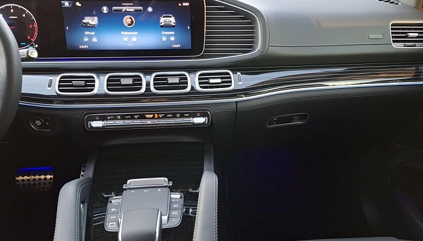 Mercedes-Benz GLE 300 d 4MATIC Внедорожник (269 л.с.) фото 29